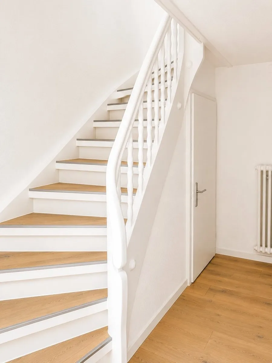 Treppe nach der Renovation